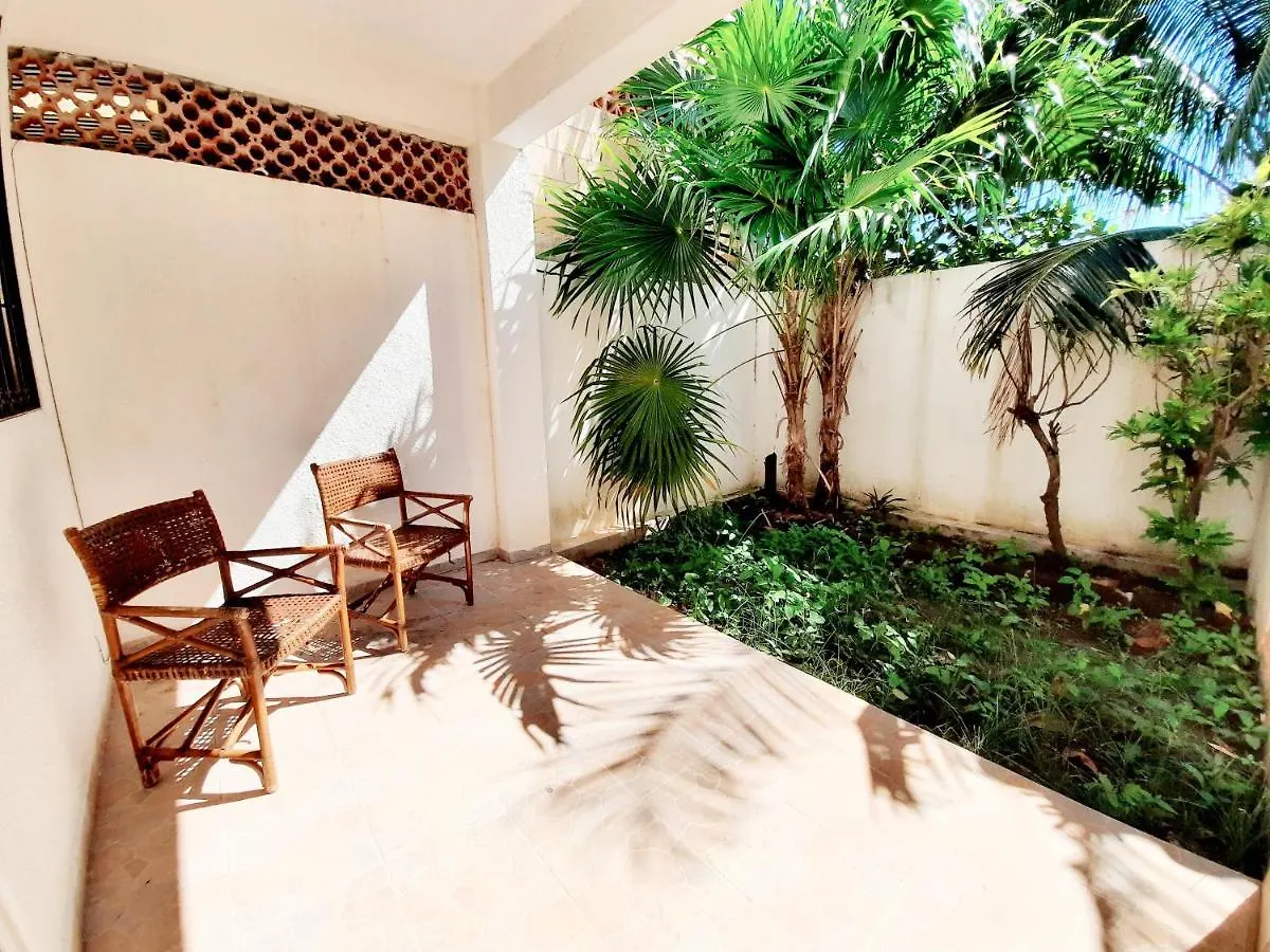 Homestay Casa Quintal - Cerca Del Mar Apartment Cancun Mexico