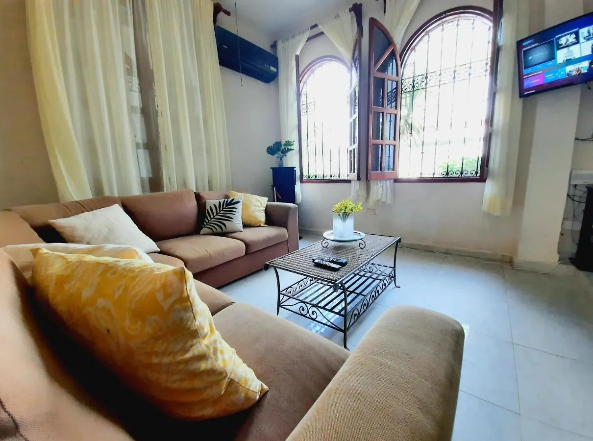 Homestay Casa Quintal - Cerca Del Mar Apartment Cancun